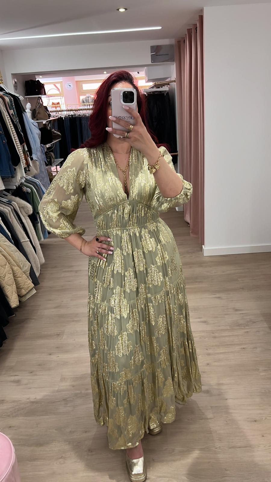Robe chic