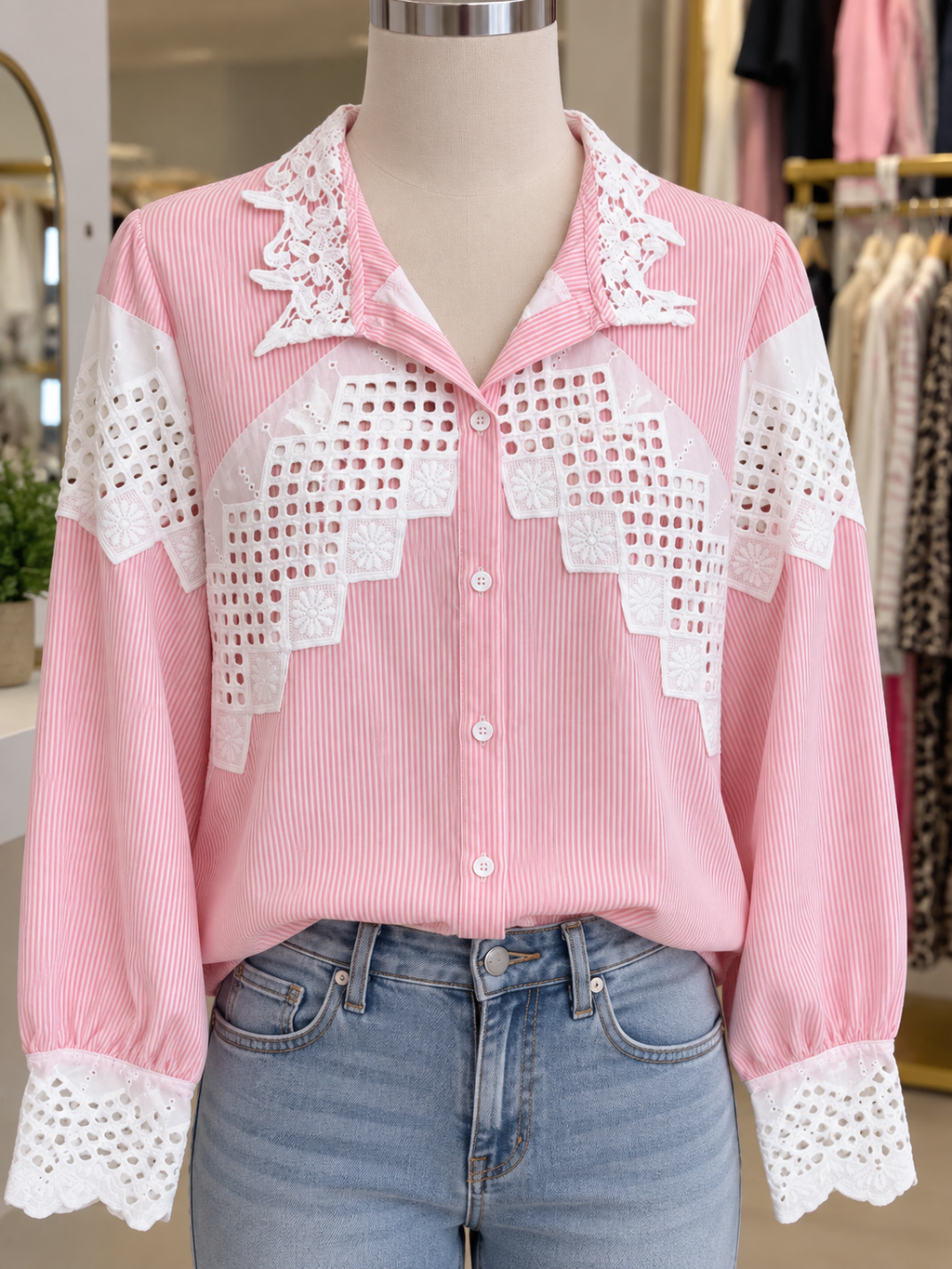 Chemise rose dentelle