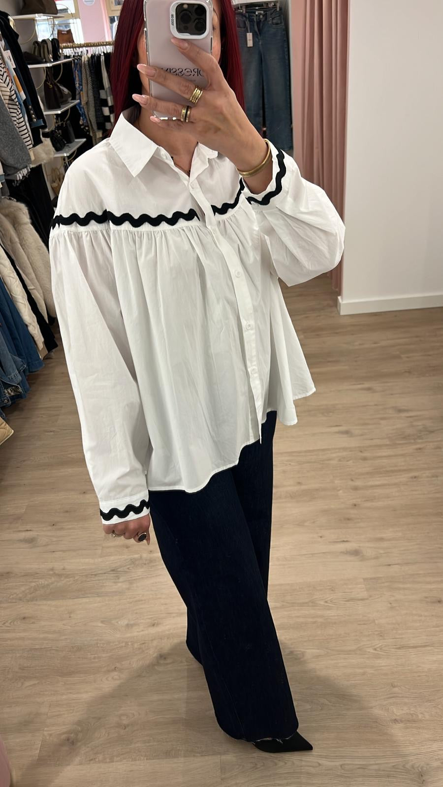 Chemisier blanc vague noir
