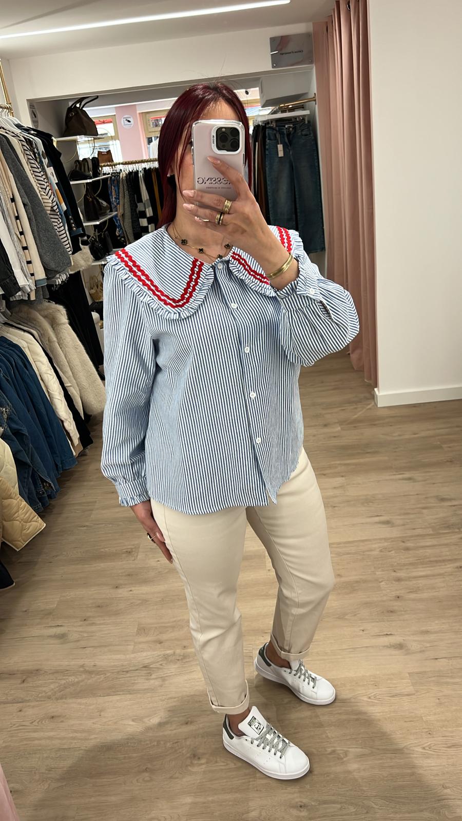 Chemisier col vague rouge