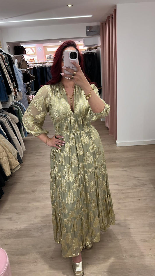 Robe chic