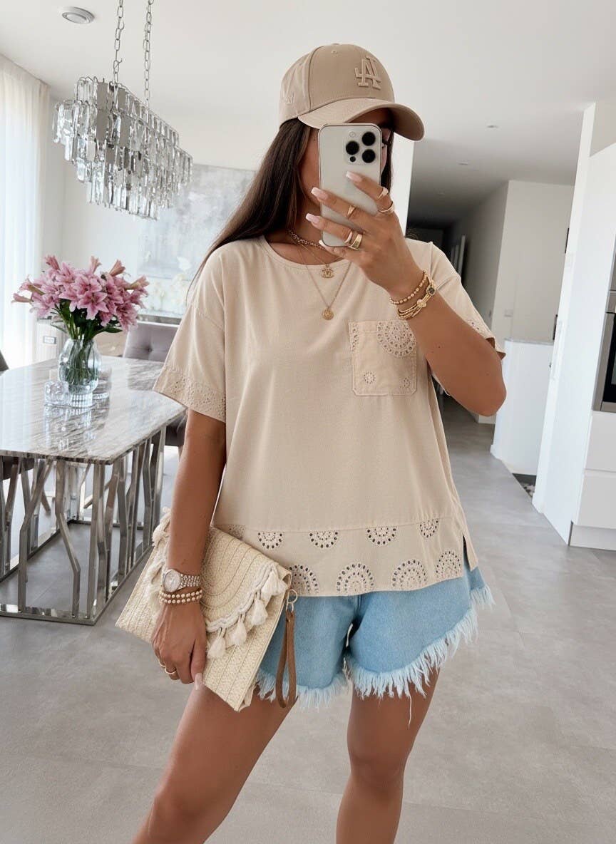 Top Fluide – Poche Brodée Finitions Dentelle